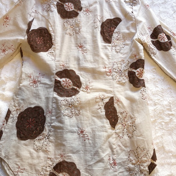 Tribal floral top - Picture 8 of 8